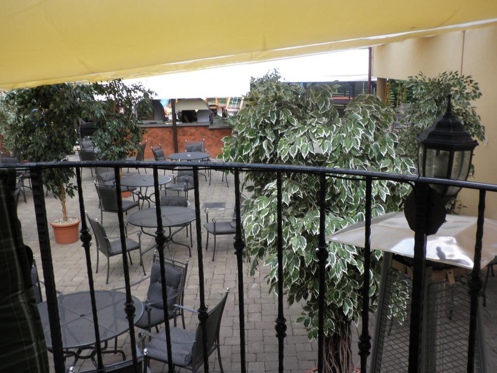 Hotel Rokoko Košice Exteriör bild
