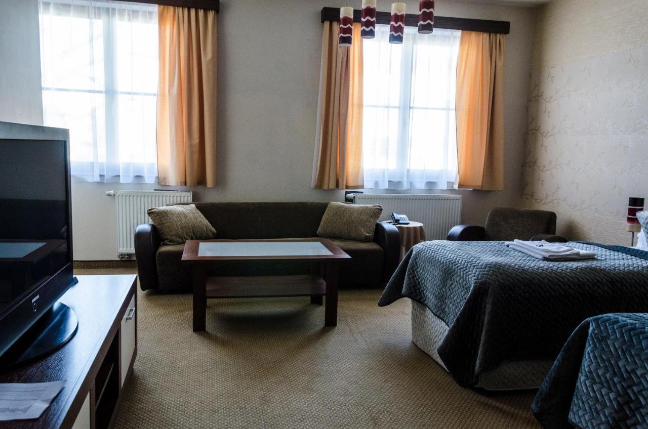 Hotel Rokoko Košice Exteriör bild